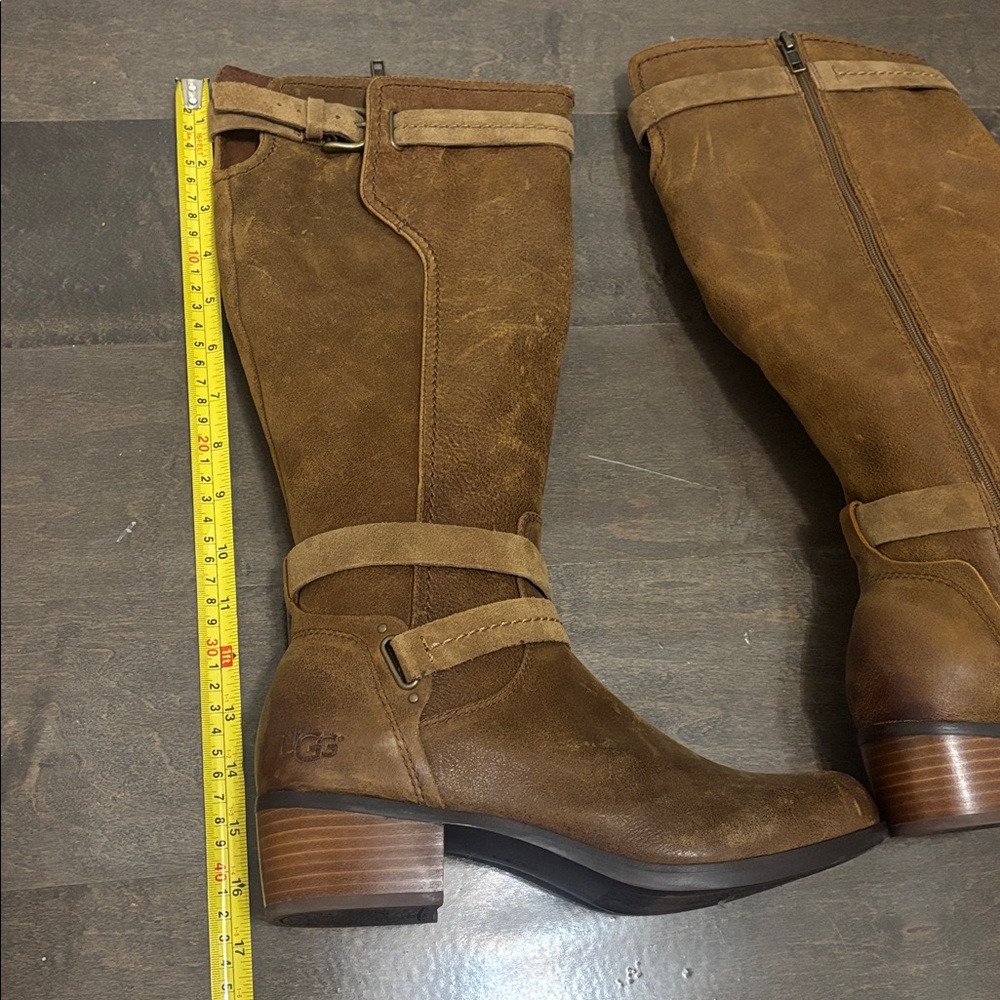 UGG Tan Heeled Boots for Women - Picture 7 of 17